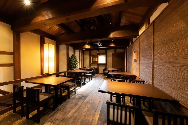 店内２階